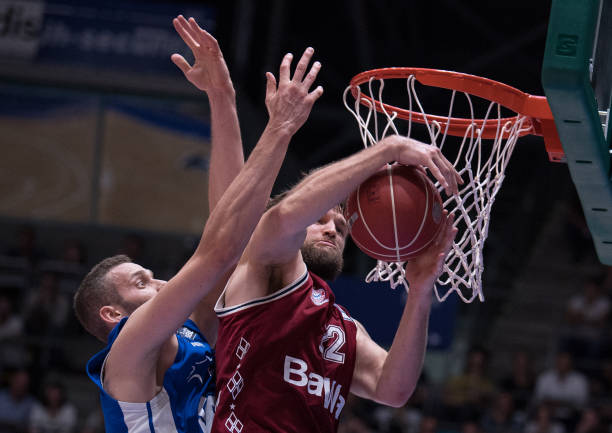 懂球帝新赛季海报：猎星图鉴