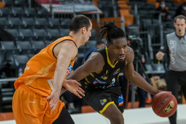 名记辟谣梅 名记辟谣梅