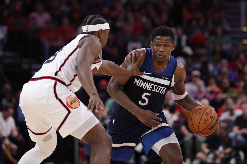 中国以11金7银3铜领先排行榜